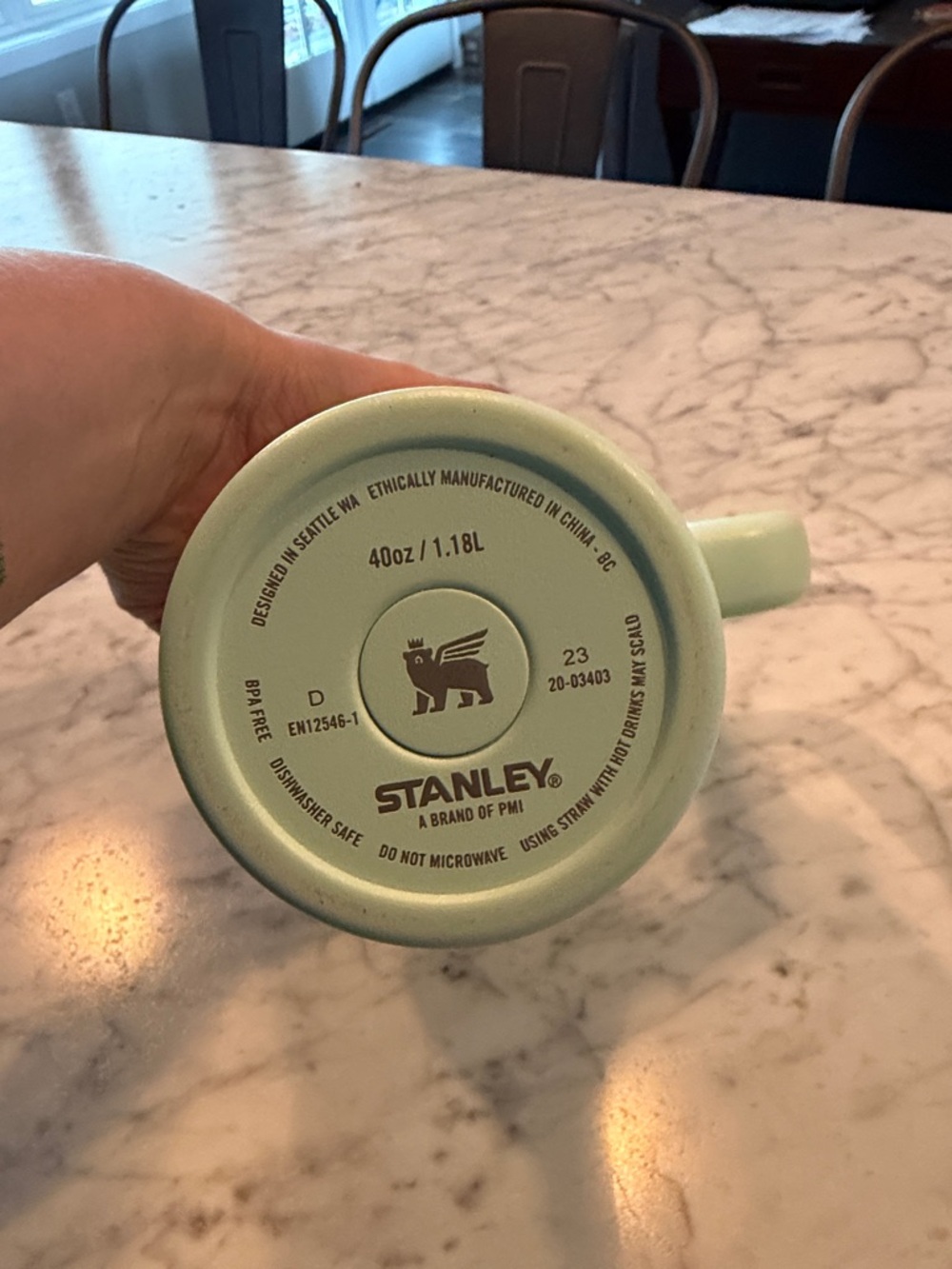 40 oz Stanley - Picture 2 of 4